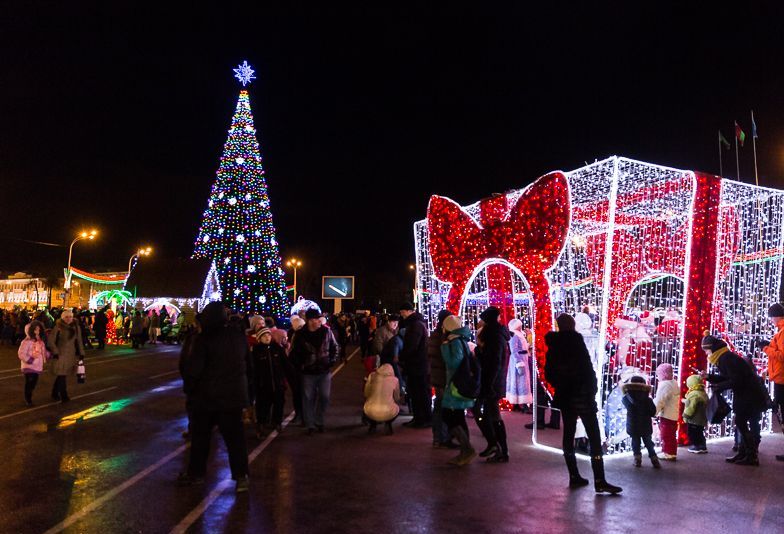 pobeda square in gomel during Christmas 