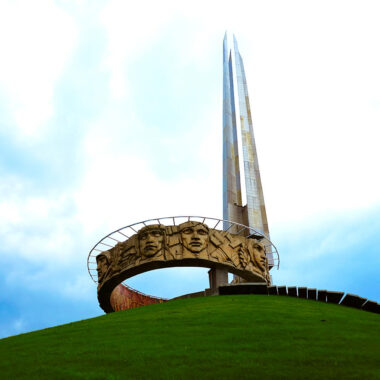 Mound of glory near Minsk, opinions about Belarus