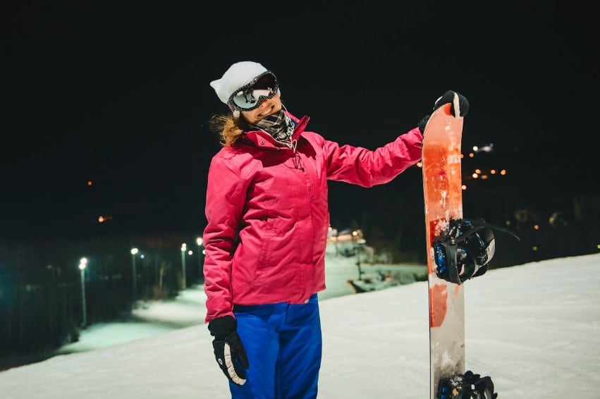 Night skiing, Logoisk