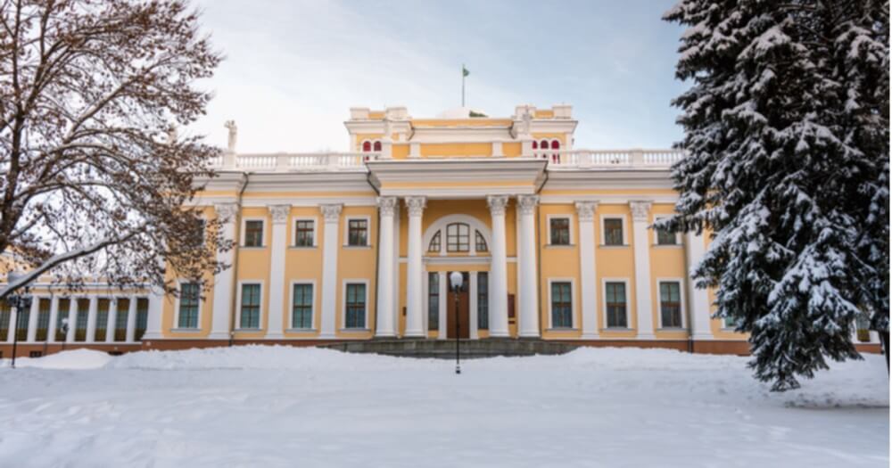 Gomel Rumiantsev-Paskevich Palace in Gomel in winter